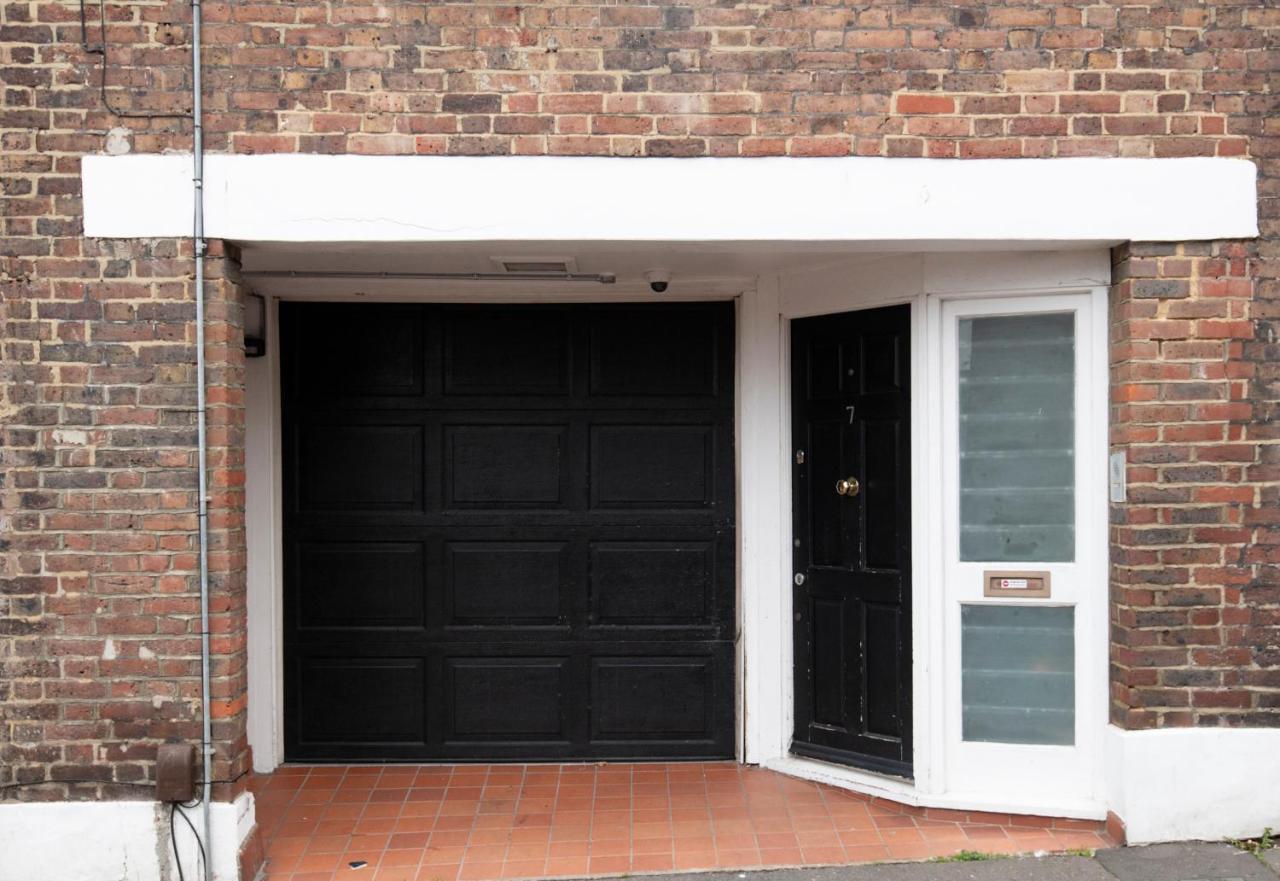 דירות Fantastic 3 Bed Brighton House- Sleeps 6- Superfast Wifi And Garage מראה חיצוני תמונה